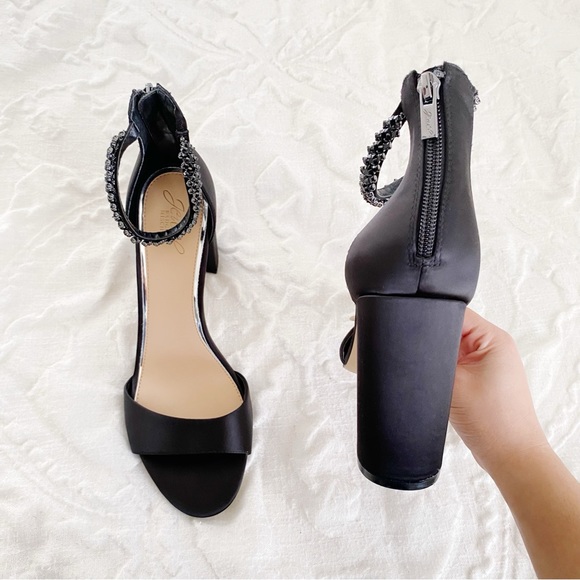 Badgley Mischka Louise Peep-Toe Block Heel Size 11 New - Picture 9 of 10